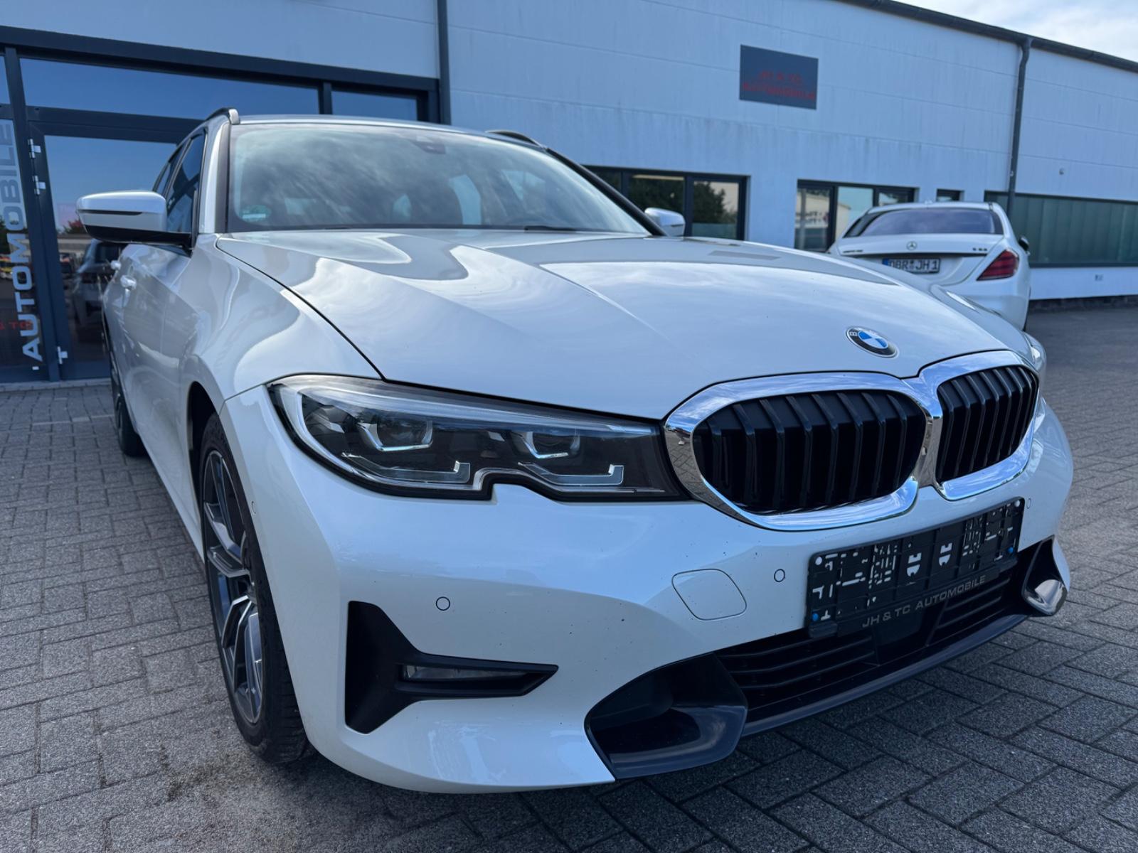 BMW 318d Sport Line Touring/LED/NAVI/LEDER/SITZH/AHK