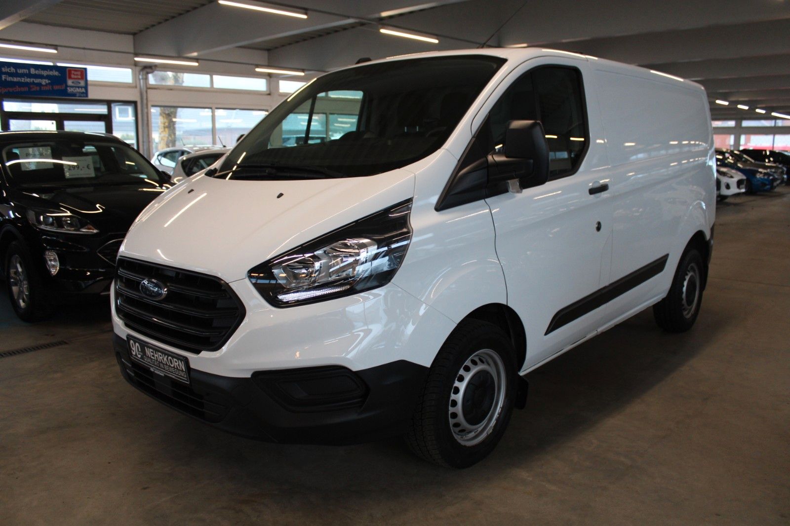 Fahrzeugabbildung Ford Transit Custom L1 Kasten AHK Dachträger 1.Hand