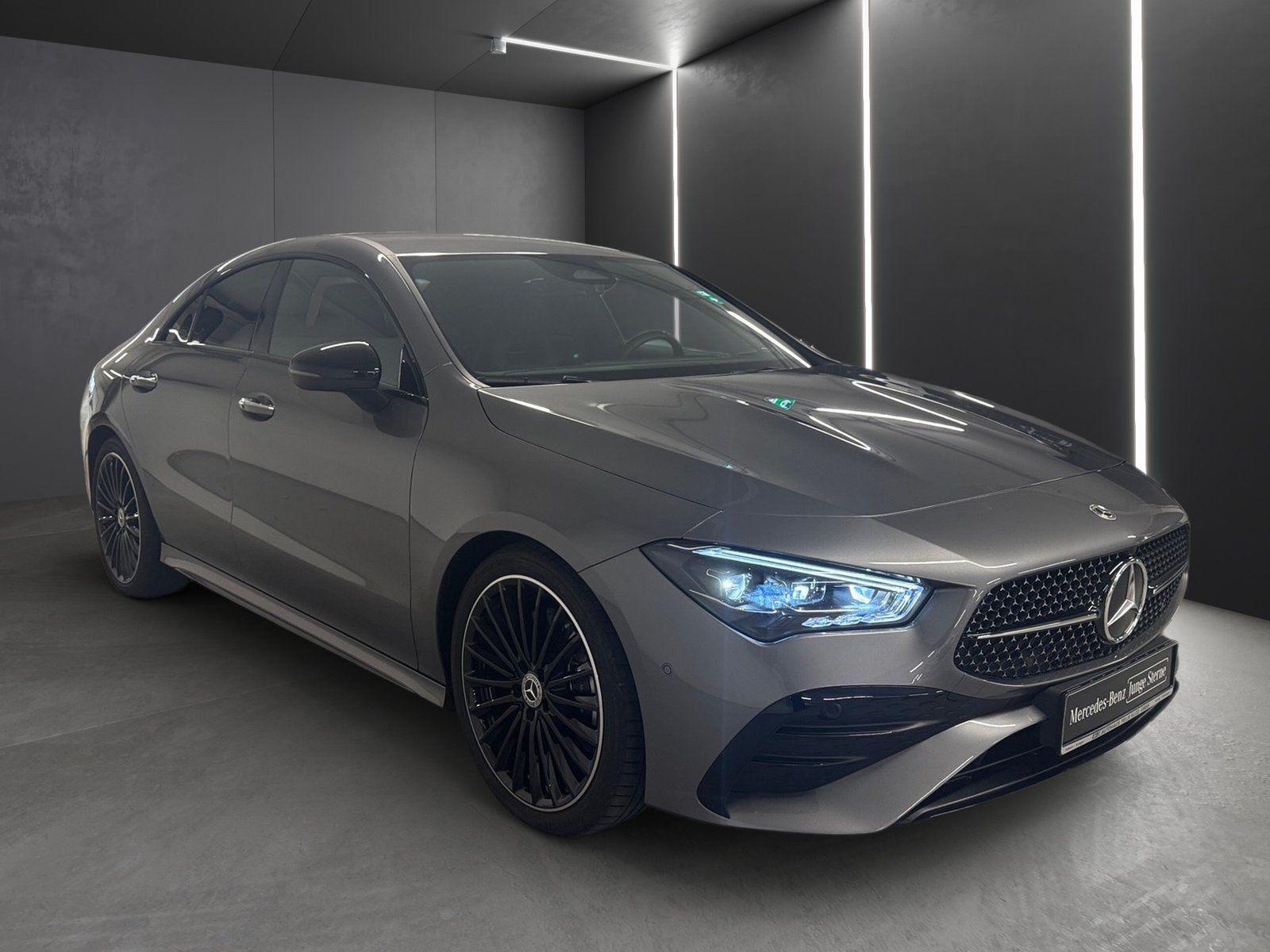 Fahrzeugabbildung Mercedes-Benz CLA 250 4M AMG*Burmester*Night*19"*Totwinke*LED*