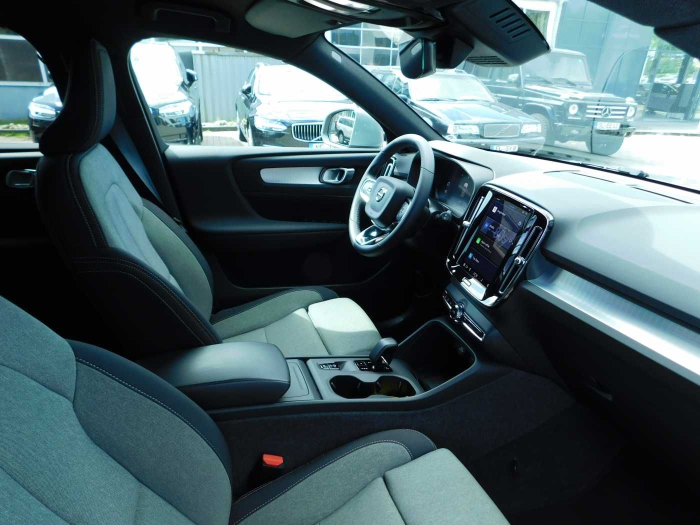 Fahrzeugabbildung Volvo XC40 B4 B DKG Core 'ACC, BLIS, AHK'