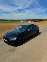 BMW 328i F30- TÜV, Service, Kupplung, Bremsen Neu - BMW 328 aus 2012