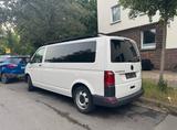 Volkswagen T6 als liebevoll ausgebauter Campingvan - : Kleinbus, Camping