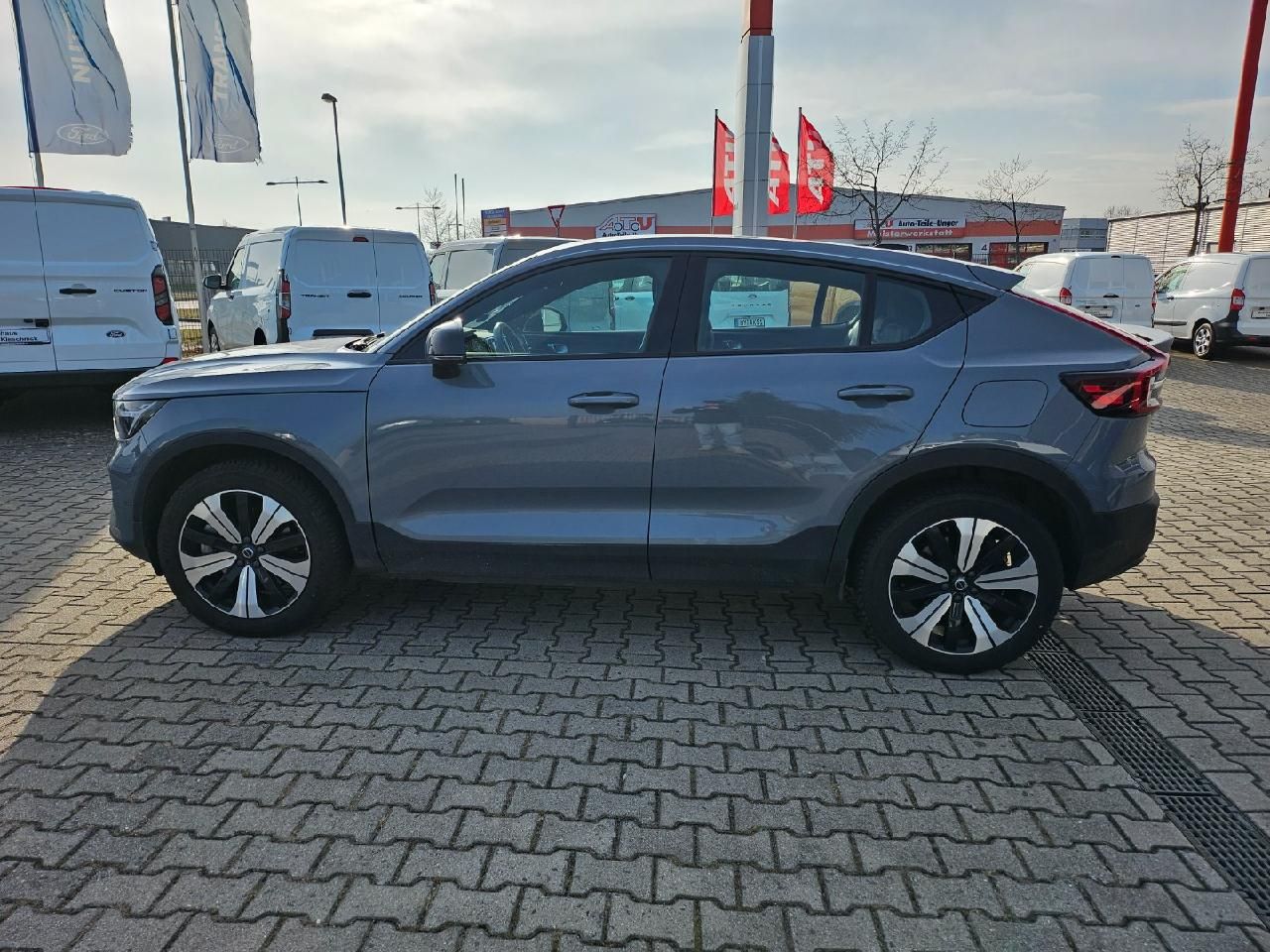 Fahrzeugabbildung Volvo C40 Ultimate Recharge Pure Electric 2WD