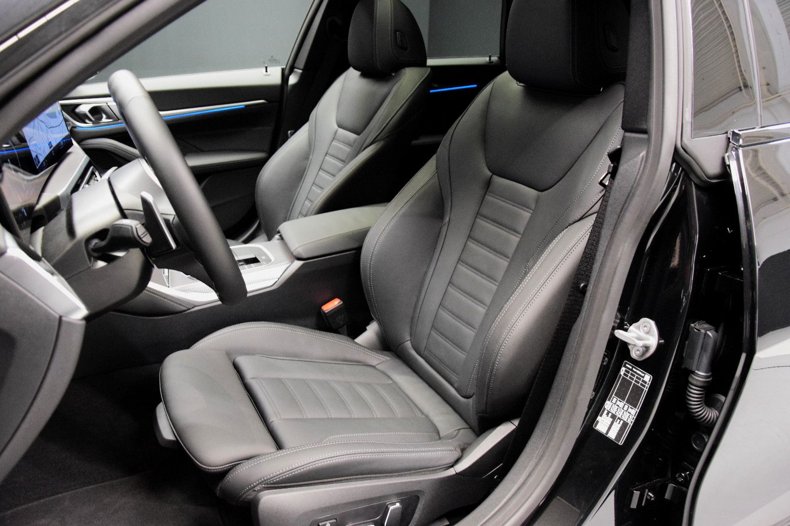 Fahrzeugabbildung BMW 420d Gran Coupé M Sport Laser GSHD ACC HuD Leder