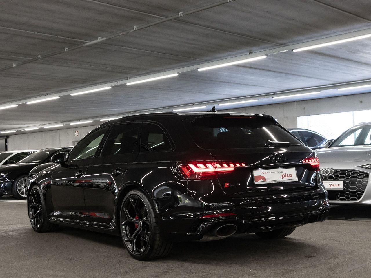 Audi RS4 Avant TFSI quattro Competition Keyless B&O foto 4