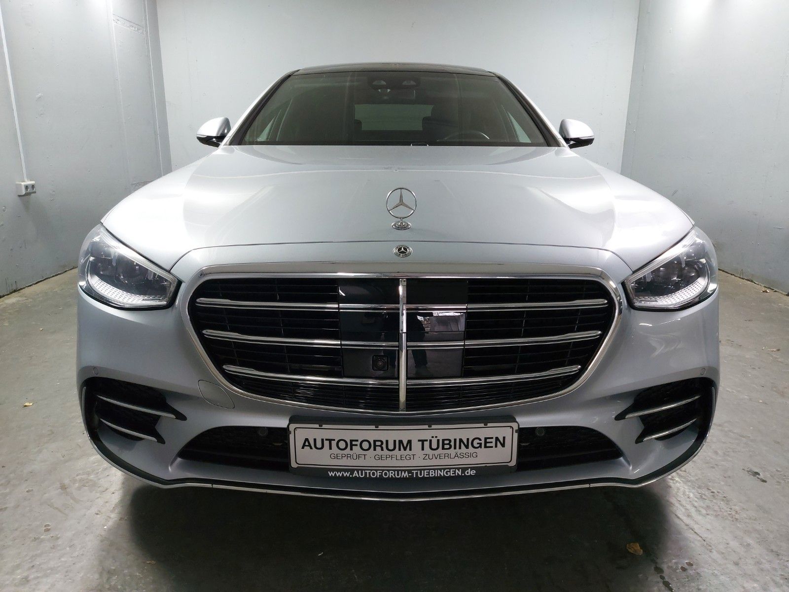 Fahrzeugabbildung Mercedes-Benz S 350 d 4MATIC *AMG-LINE*HEADUP*STANDH*BURMESTER