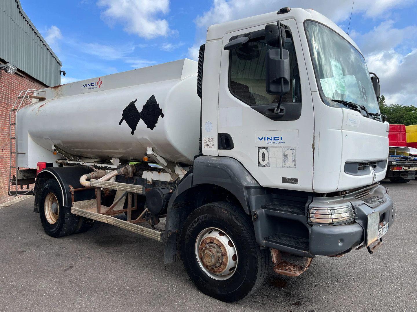 Renault Kerax 320 - FUEL TANK 10.295 liters - 4x4 - Spri