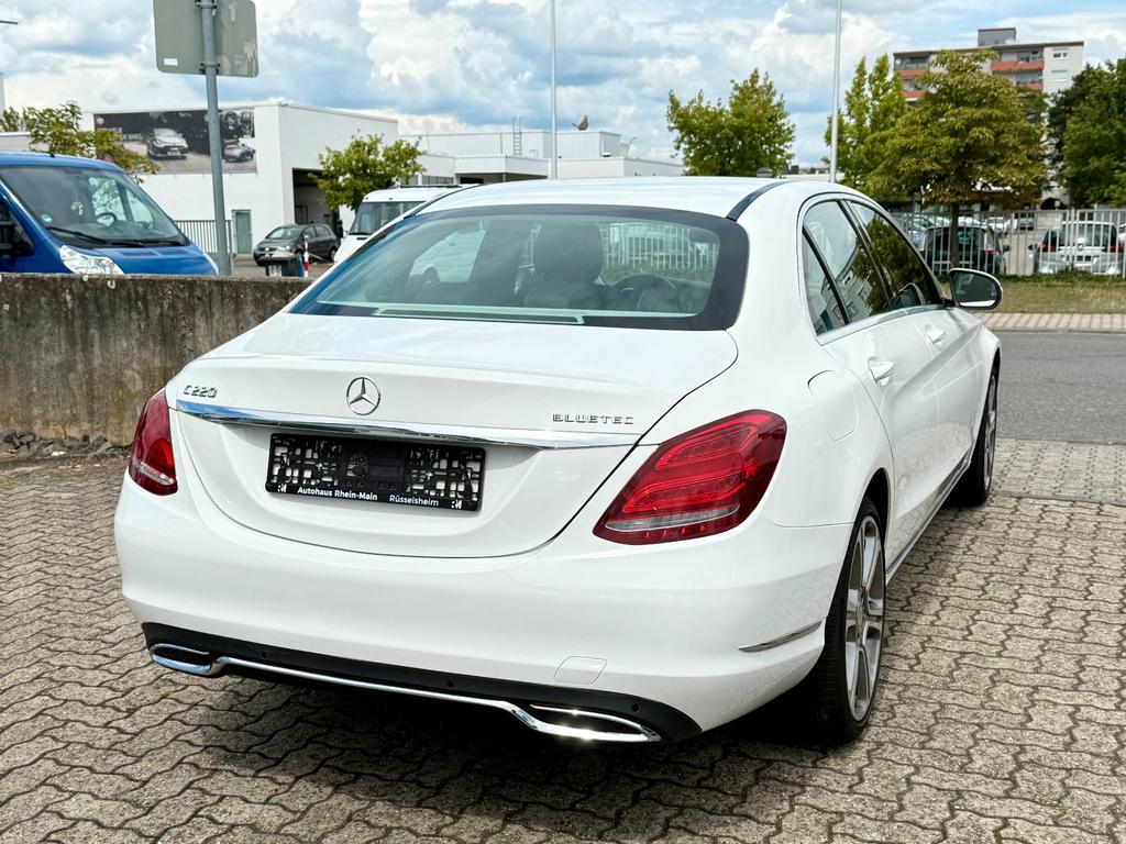 Mercedes-Benz C 220