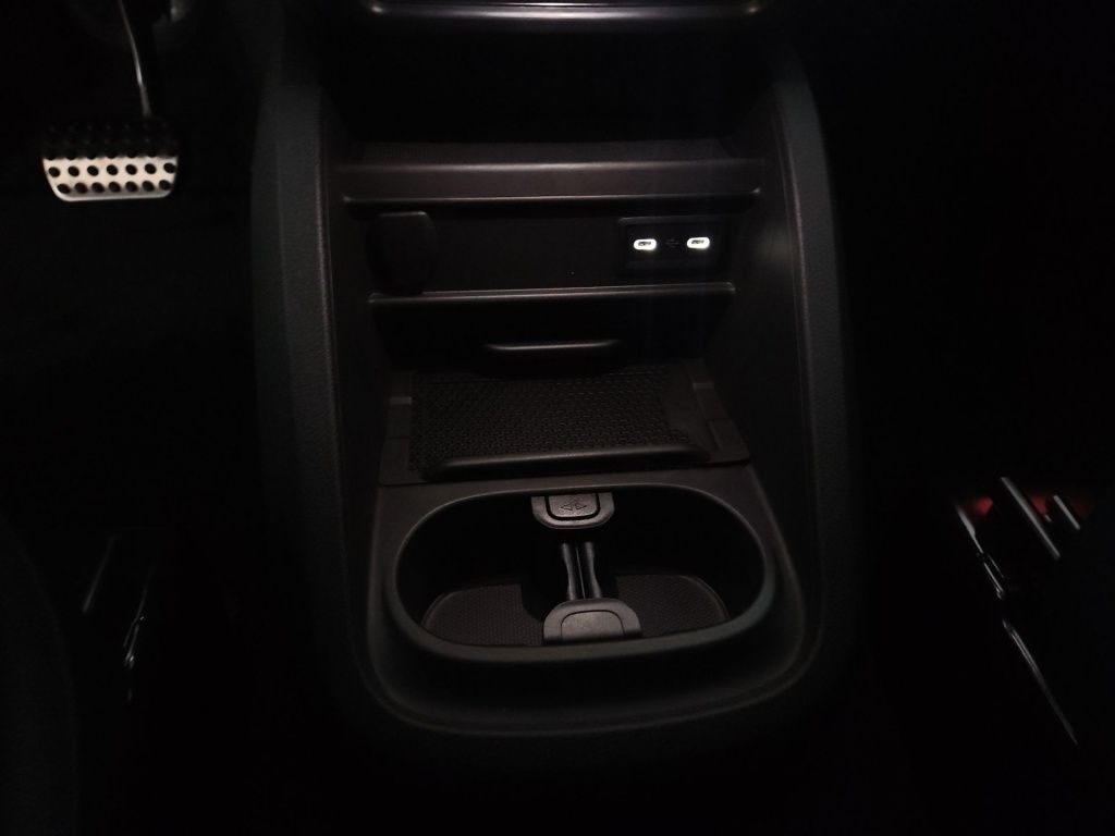 Fahrzeugabbildung Mercedes-Benz V 300 d STYLE Lang ACC AHK AUT Akustikglas Kam.