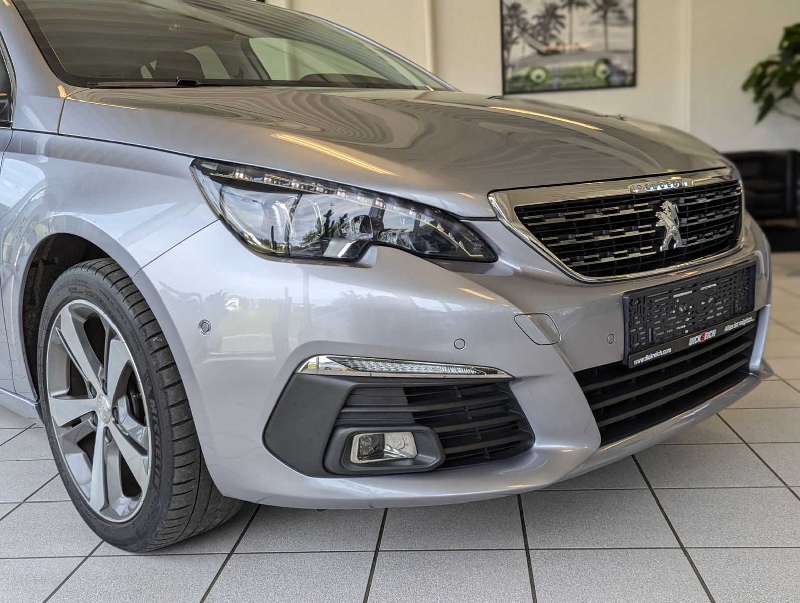 PEUGEOT 308 1.2 e-THP Allure Full-LED-Paket Kamera Navi+ - Image 10