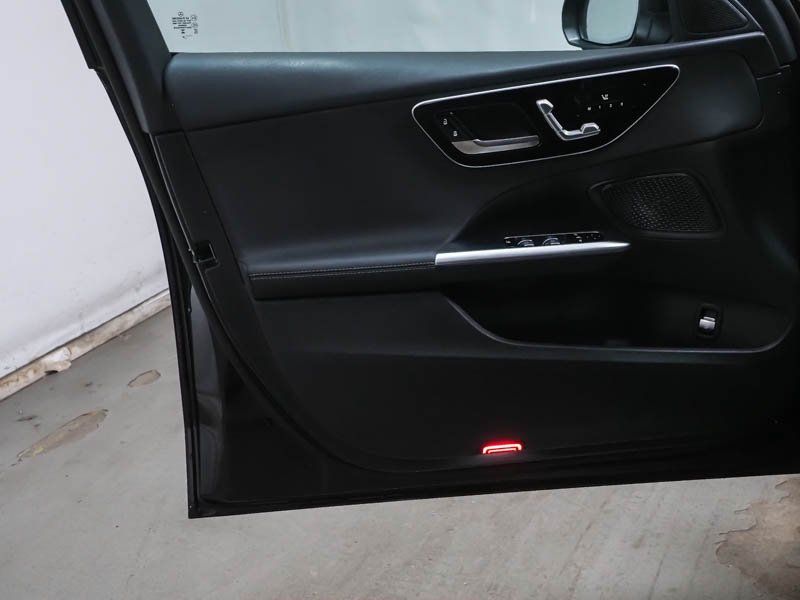 Mercedes-Benz C 220 d Avantgarde Pano AHK Kame Ambi Memory Tot foto 10