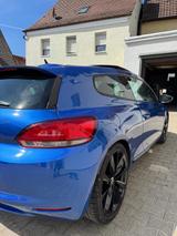 Volkswagen Scirocco 2.0 TSI - - blaue Volkswagen Scirocco