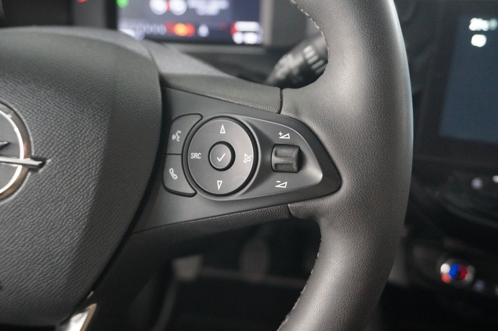 Fahrzeugabbildung Opel Corsa F 1.2T ELEGANCE NAVI/LED/SPORT/VIRTU./DAB+