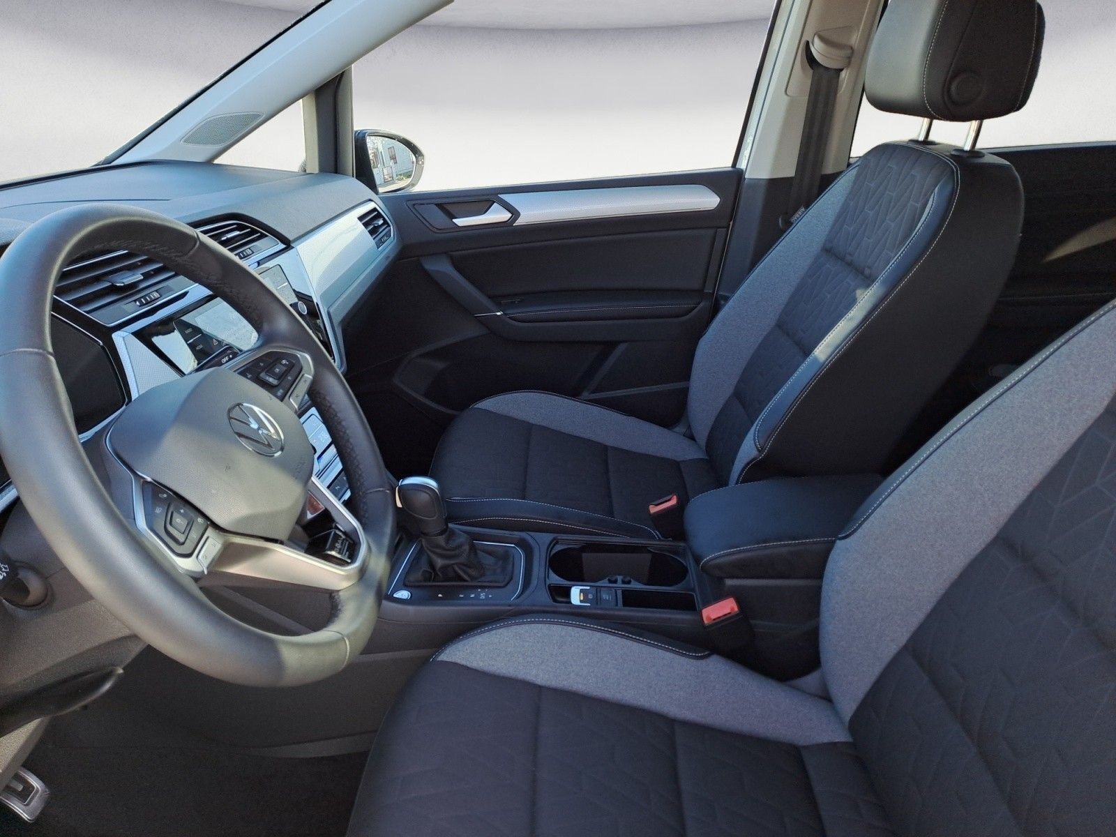 Volkswagen Touran - Bild 6