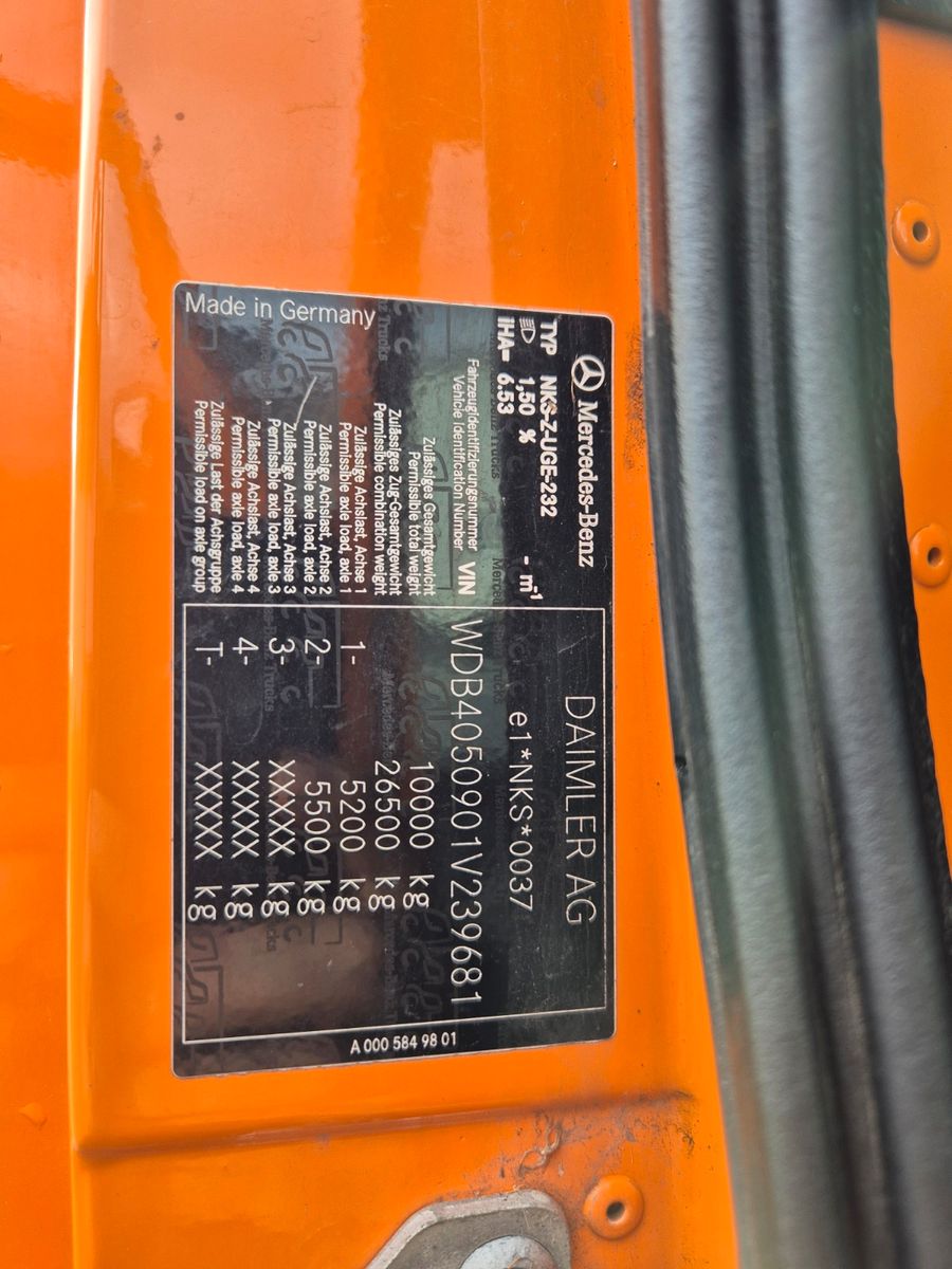 Fahrzeugabbildung Mercedes-Benz U 218 4x4 Winterdienst, Hydrostat, Zapfwelle