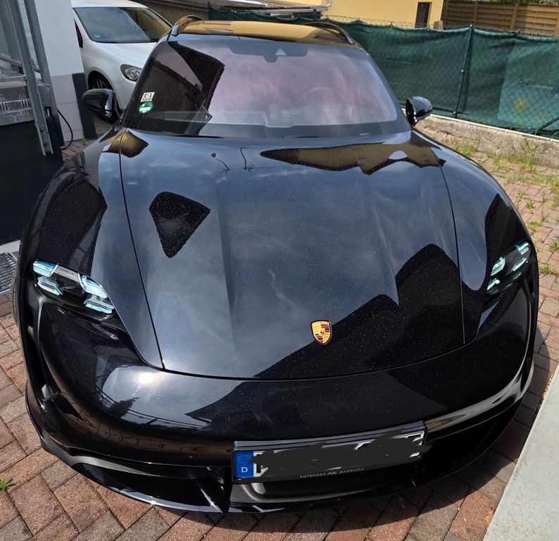 Image of Porsche Taycan