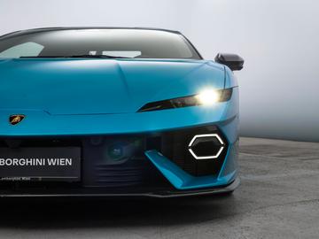 صورة 9 لـ 2025 Lamborghini TEMERARIO
