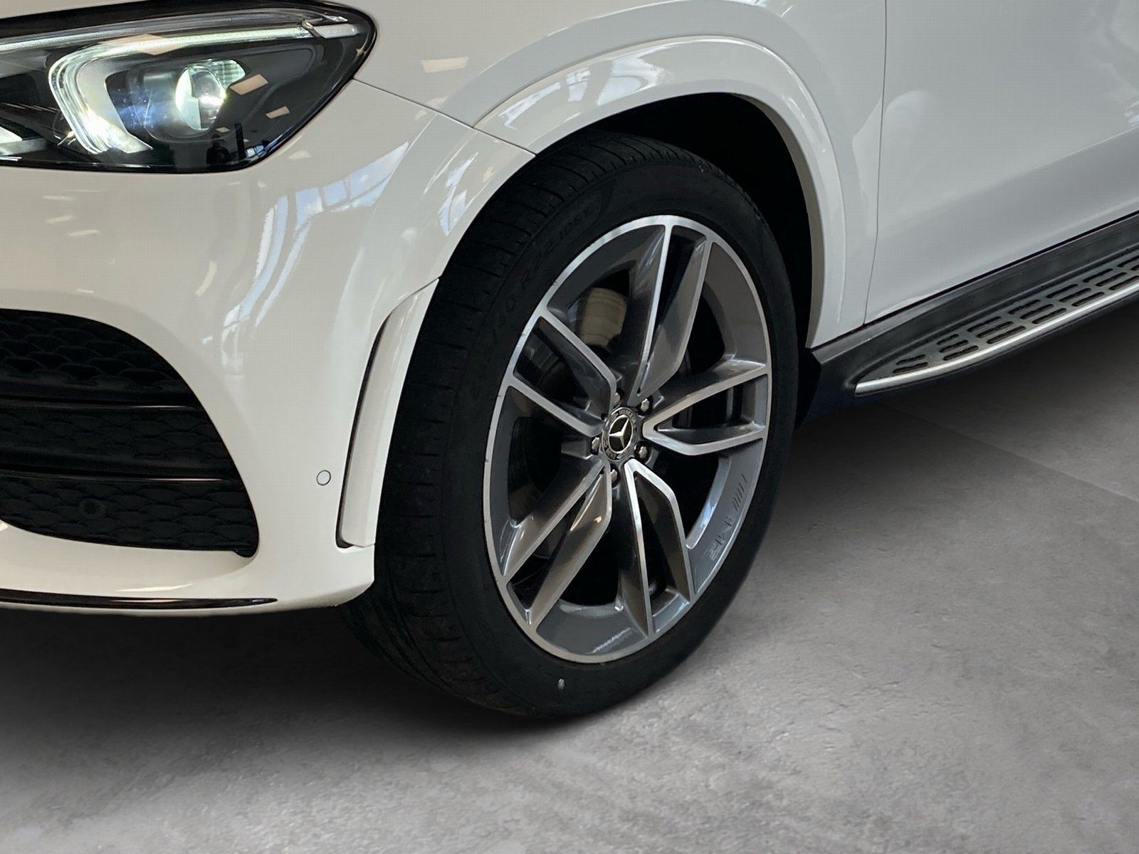 Fahrzeugabbildung Mercedes-Benz GLE 450 AMG 4M*Airmatic*Distro*Pano*HUD*AHK*360°