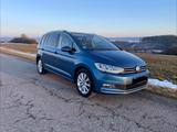 Volkswagen Touran 1.4 TSI Highline BMT Highline - VW Touran von privat