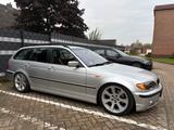 BMW 330i E46 Verkauf/Tausch - BMW 330 mit Benzin-Antrieb: Kombi, 330i E46