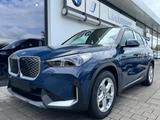 BMW iX1 xDrive30 AHK/ACC/AC-LADEN-PROF/18-Zoll/RFK - blaue BMW iX1