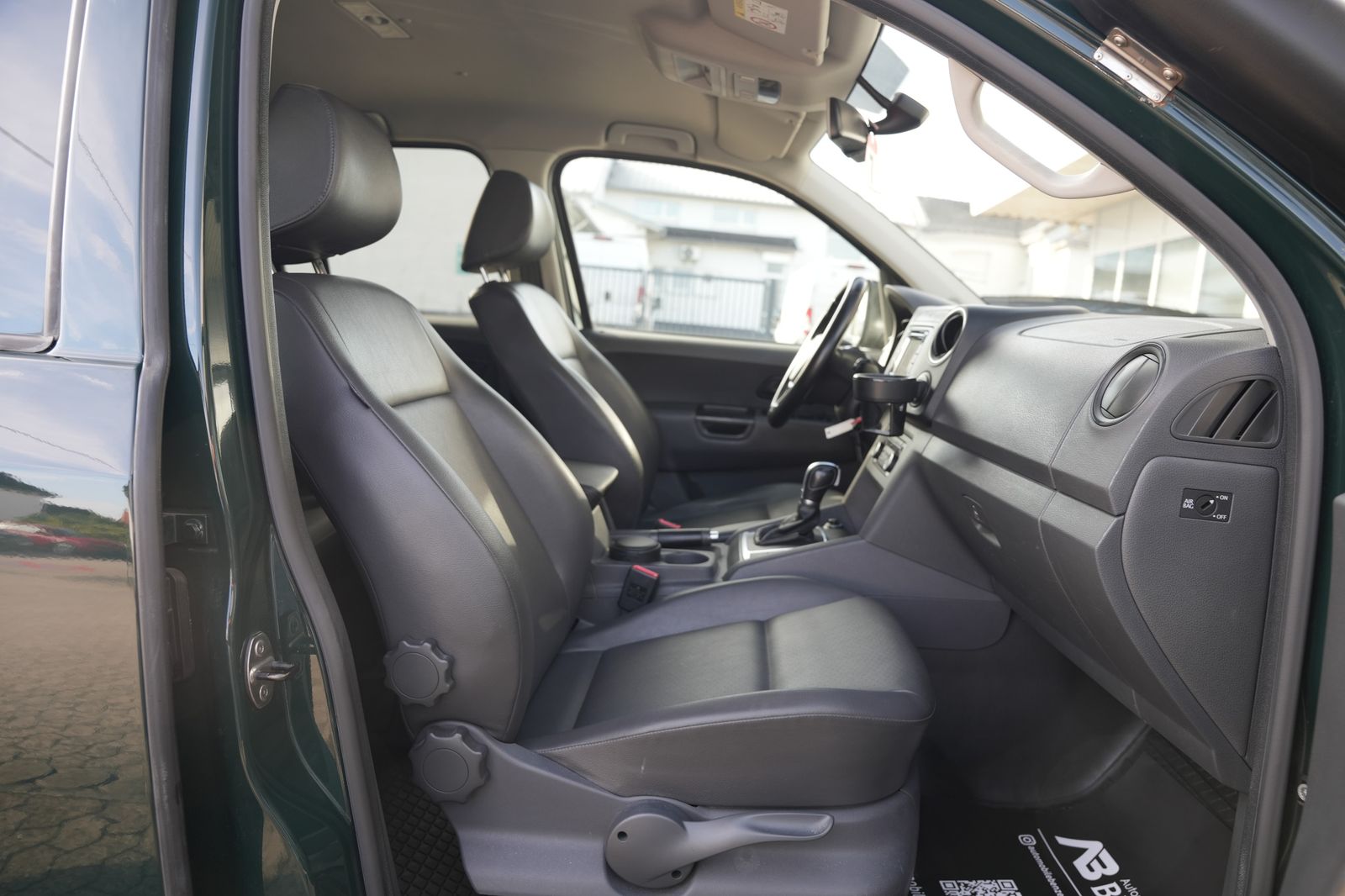 Fahrzeugabbildung Volkswagen Amarok DoubleCab/NAVI/KAMERA/AUTOM/LEDER