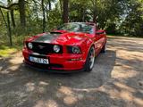 Ford Mustang GT V8 TOP TÜV NEU - Ford Mustang: Rot, Cabrio