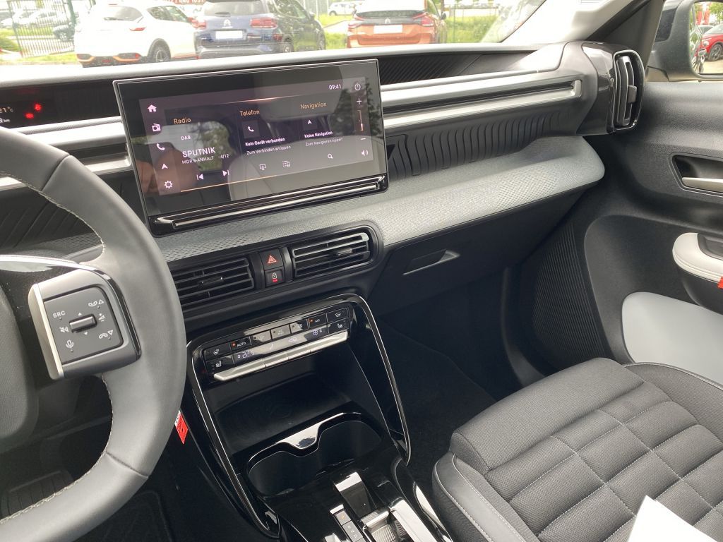 Fahrzeugabbildung Citroën e-C3 Aircross MAX *11 kW*Winter-Pak*Cam*Navi*