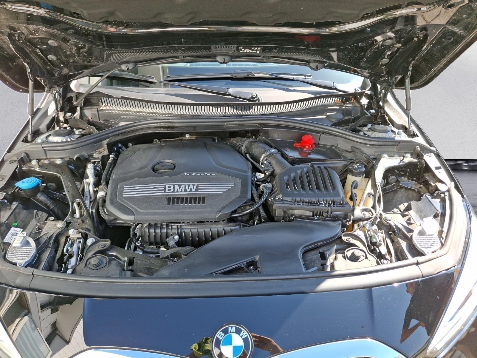 BMW 118i Advantage Navi PDC Sitzheizung Lederlenkrad