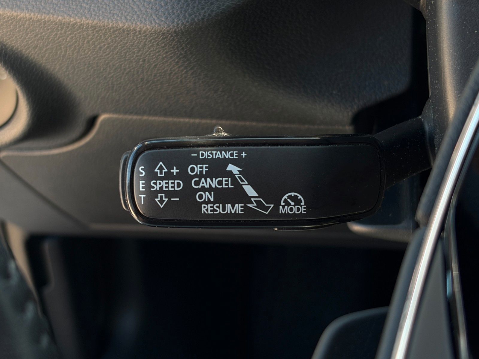 Fahrzeugabbildung SKODA Kamiq 1.0 TSI DSG Style CarPlay LED ACC CAM LHZ
