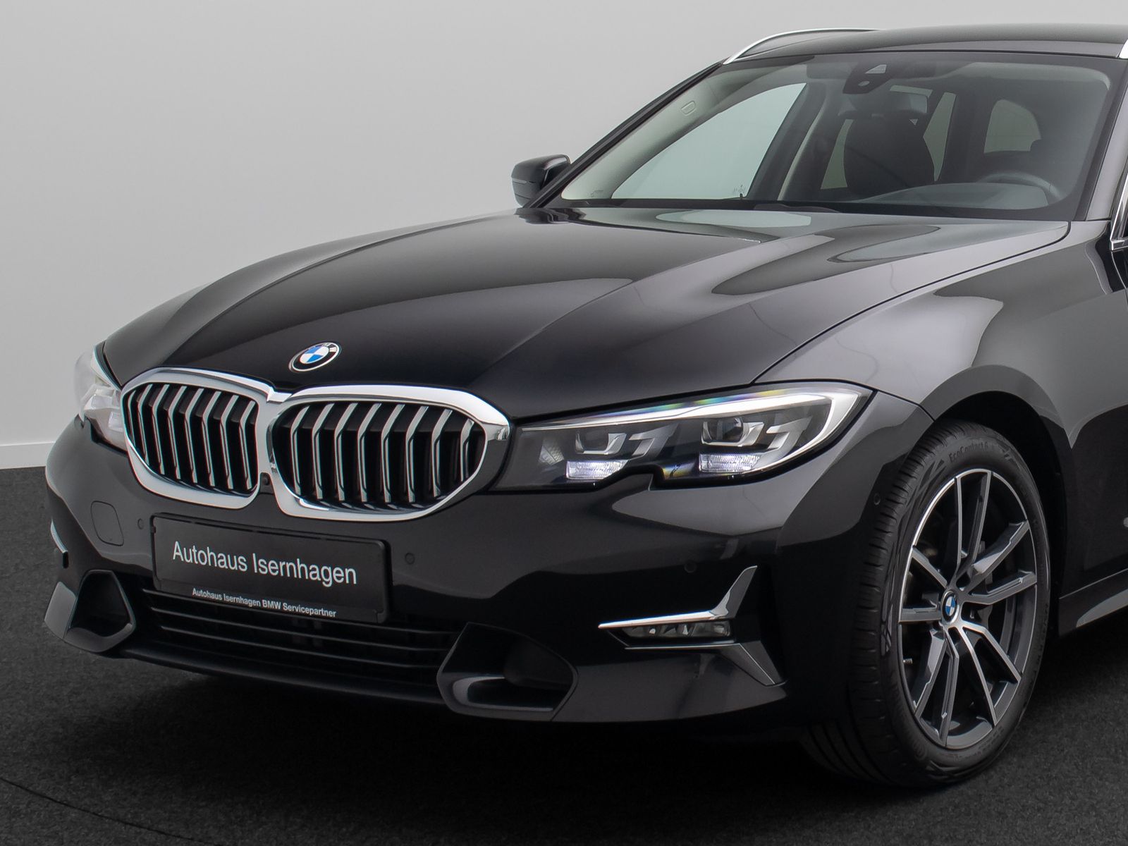 Fahrzeugabbildung BMW 330i xD Luxury Line HUD DAB Komfort 360&deg; Leder