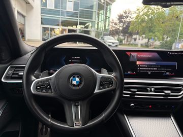 BMW 320d xDrive Limousine M Sportpaket HK HiFi DAB