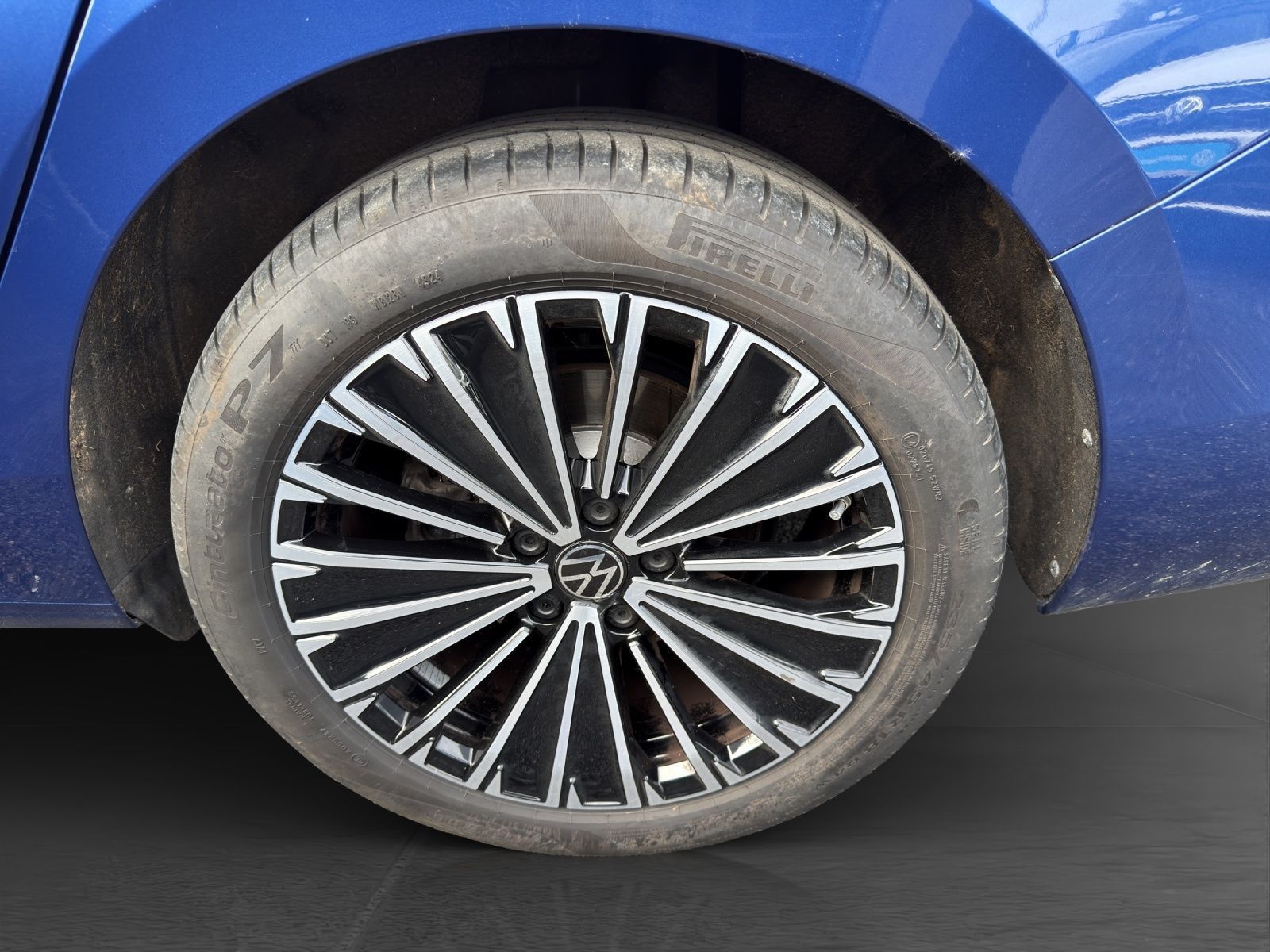 Volkswagen Passat Variant - Bild 8