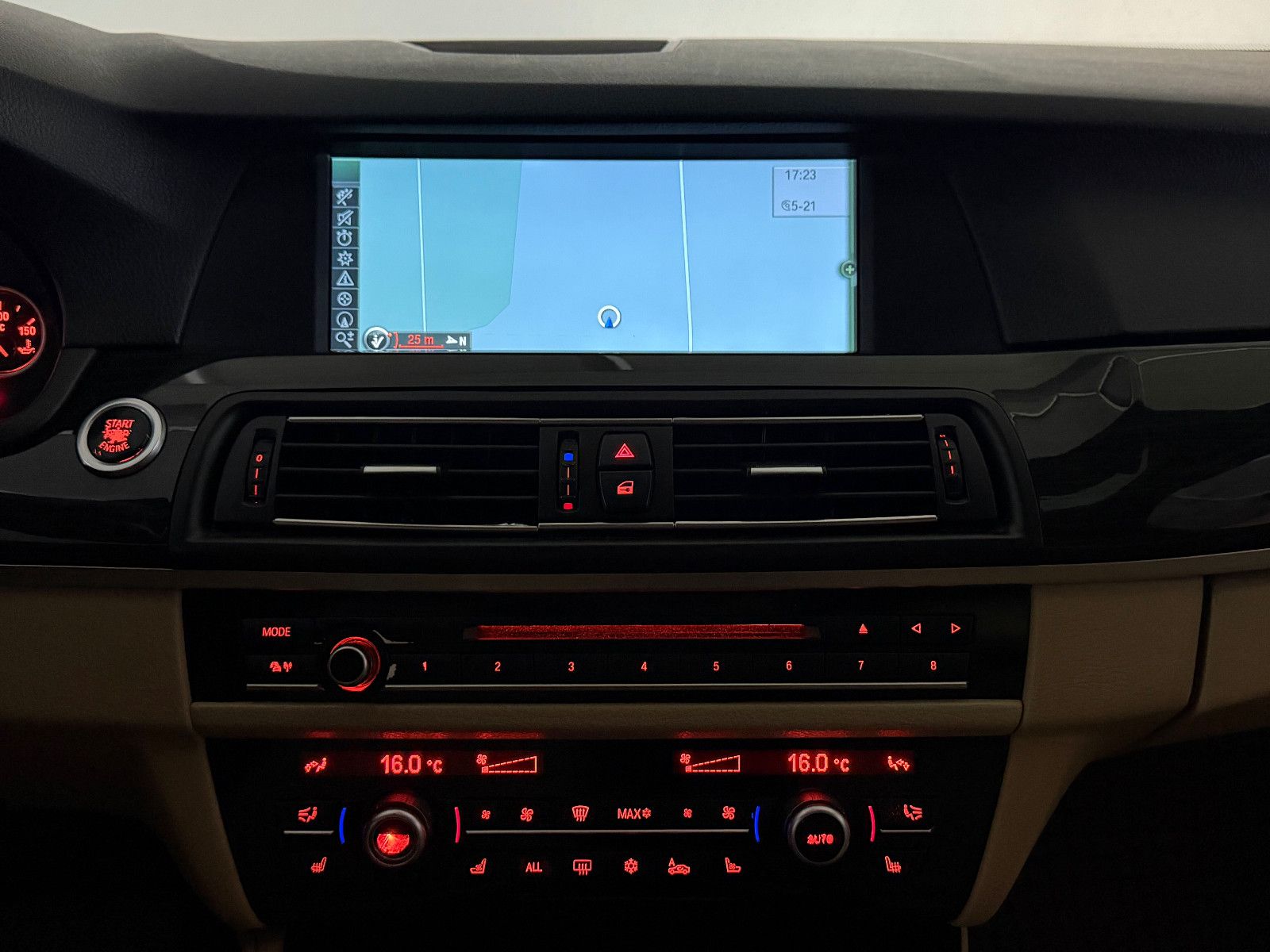 Fahrzeugabbildung BMW 530d Lim. Aut./eGSD/MEMORY/NAVI Prof/HuD/SZBLFT