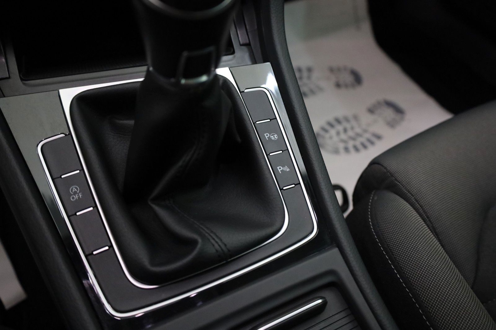 Fahrzeugabbildung Volkswagen Golf VII Variant Highline,Navi,LED,SH,ACC,AHK+WR