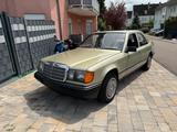 Mercedes-Benz Mercedes Benz 230E W124 H-Kennzeichen Auto... - Mercedes-Benz 230 Limousine H kennzeichen mit Benzin-Antrieb