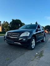 Mercedes-Benz Mercedes Ml 320CDI 4 Matic // TÜV NEU - Mercedes-Benz ML 320 in Düsseldorf