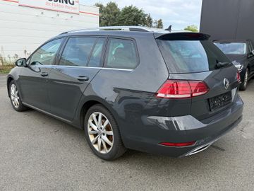 Volkswagen Golf - 6