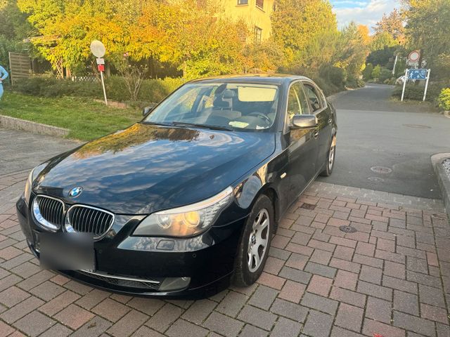 BMW 523 I LCI *AHK*STANDHEIZUNG*2.Hand*