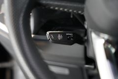 AUDI Q3 40 TFSI quattro S line | MMI Navi | Matrix AUDI Q3 40 TFSI quattro S line | MMI Navi | Matrix