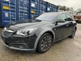 Opel Insignia A Country Tourer  4x4 - Opel Insignia: Tourer Country