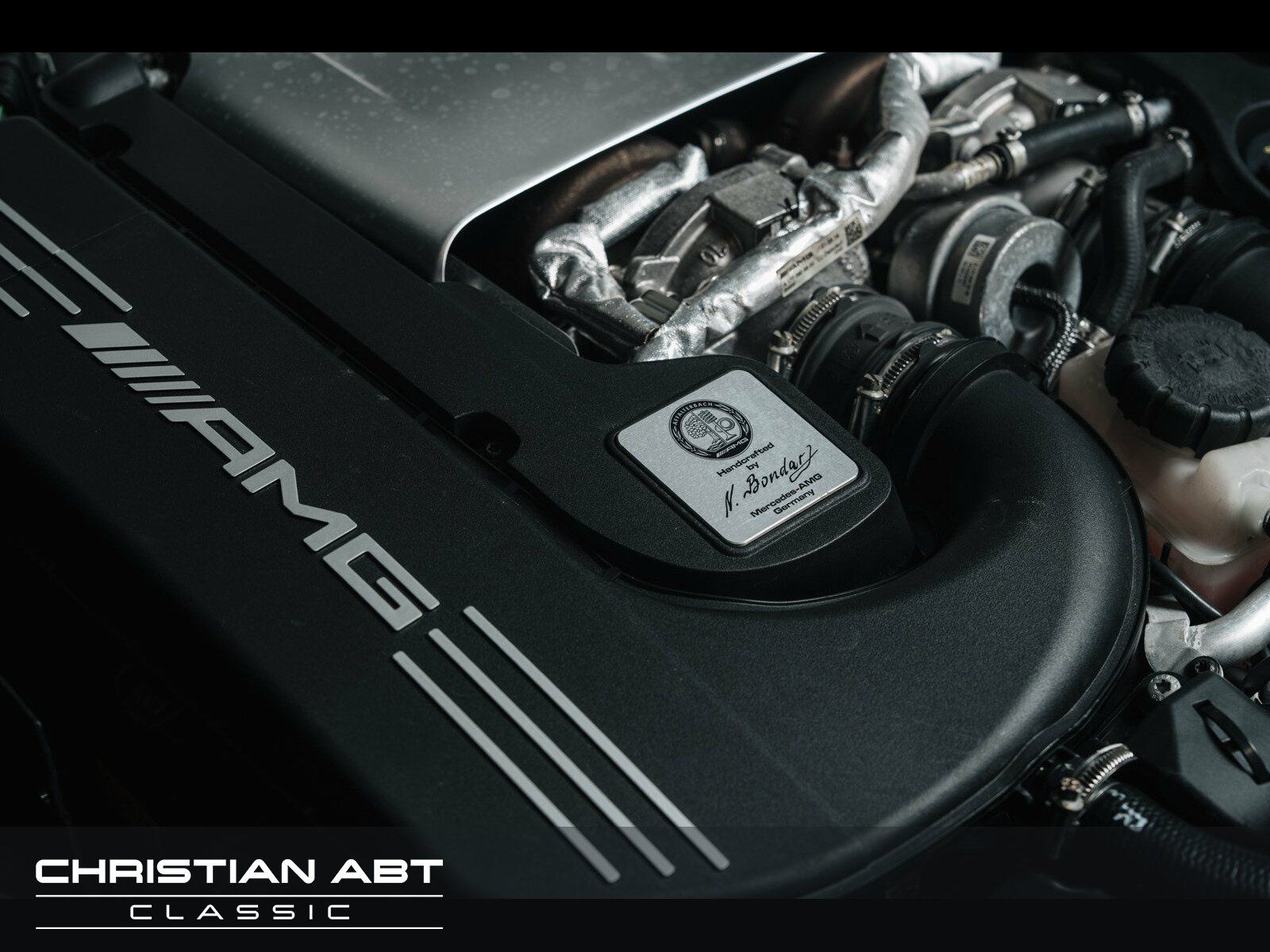 Fahrzeugabbildung Mercedes-Benz GLC 63 AMG 4Matic Burmester Pano designo