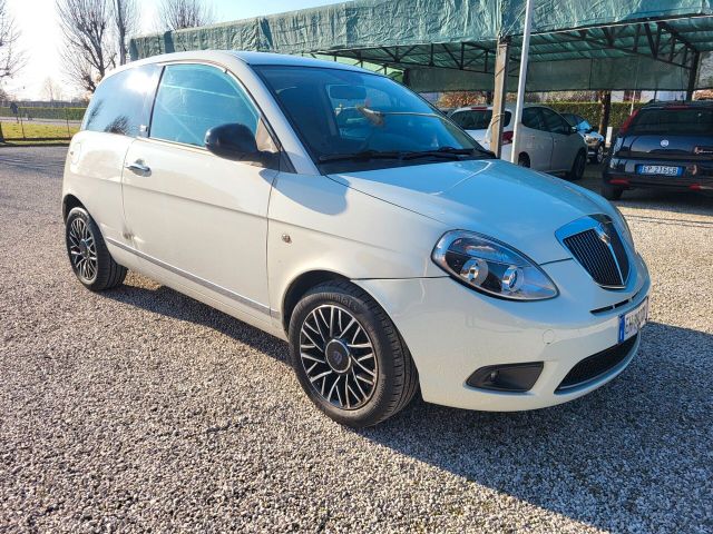 Lancia Ypsilon 1.2 69 CV Diva