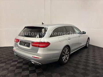 Mercedes E 220 - 8