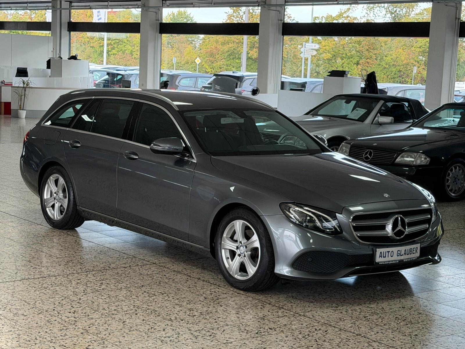 Mercedes-Benz E 200 CGI T-Modell/9G/LED/Navi/Kamera/1.Hand