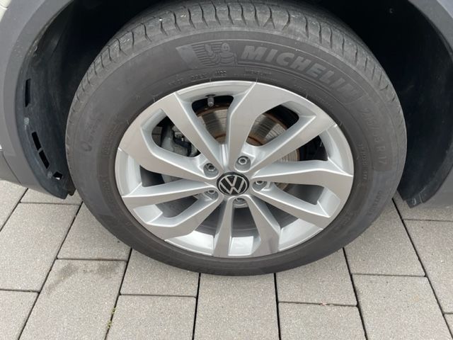 T-Roc 1.5 TSI Style Navi Leder AHK digitales Coc