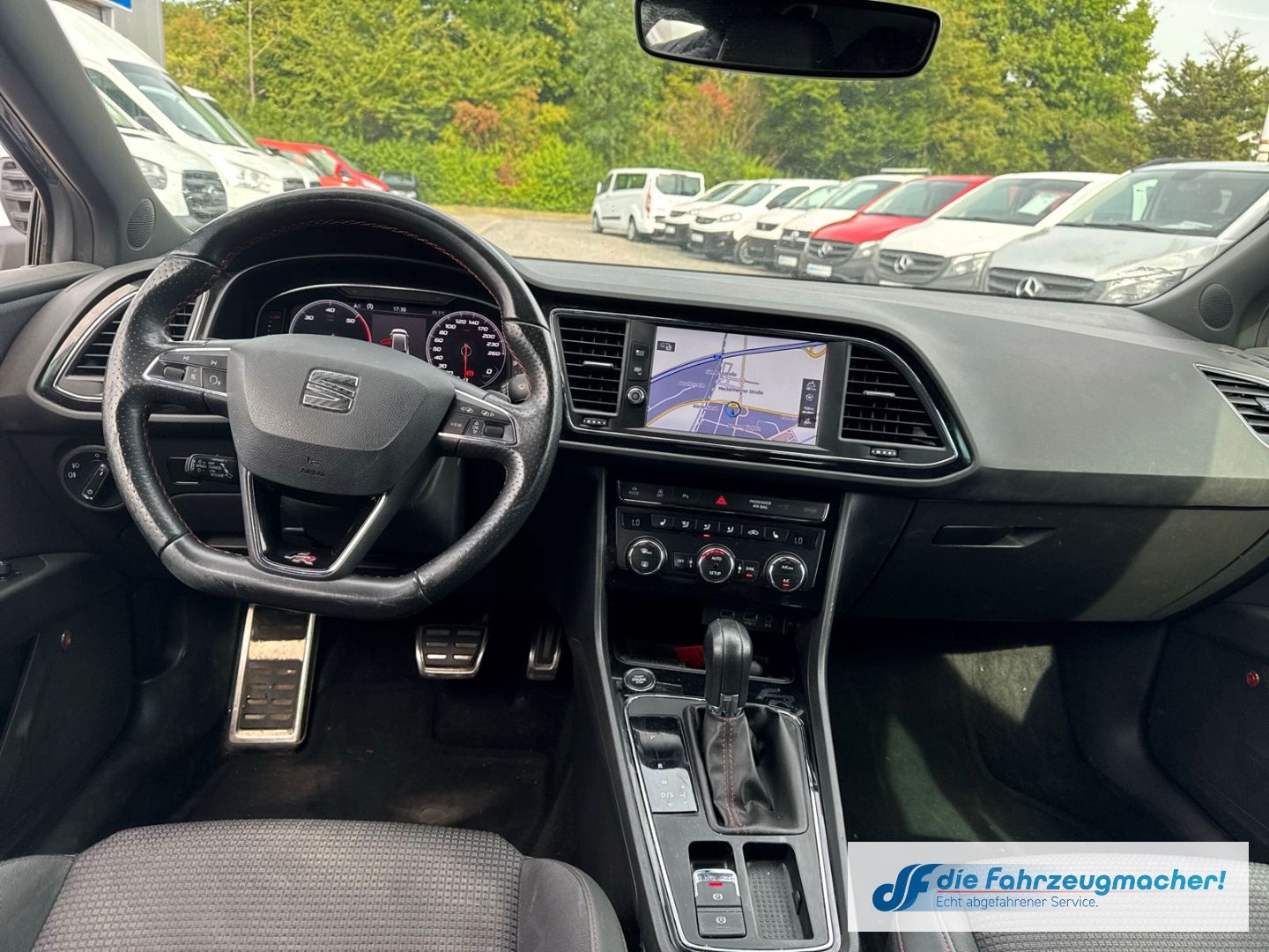 Fahrzeugabbildung SEAT Leon ST FR 2.0 TDI Sportpaket Navi  Soundsystem