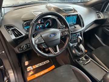 Ford Kuga ST-Line *Navi*BiXenon*ParkAss.*AHK*
