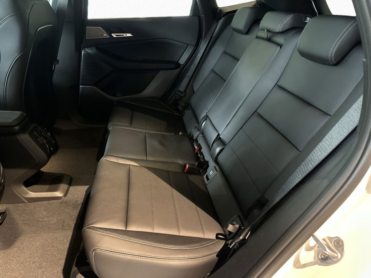 BMW 223 Active Tourer - Bild 13