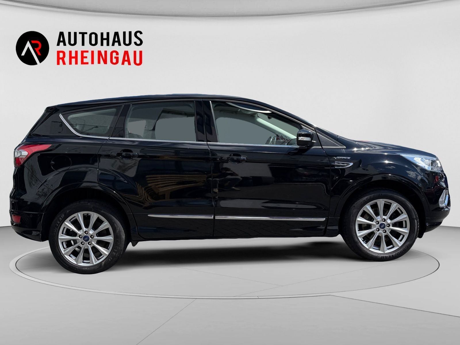 Fahrzeugabbildung Ford Kuga 1.5 EcoBoost Vignale 4x4 OPF RFK AHK